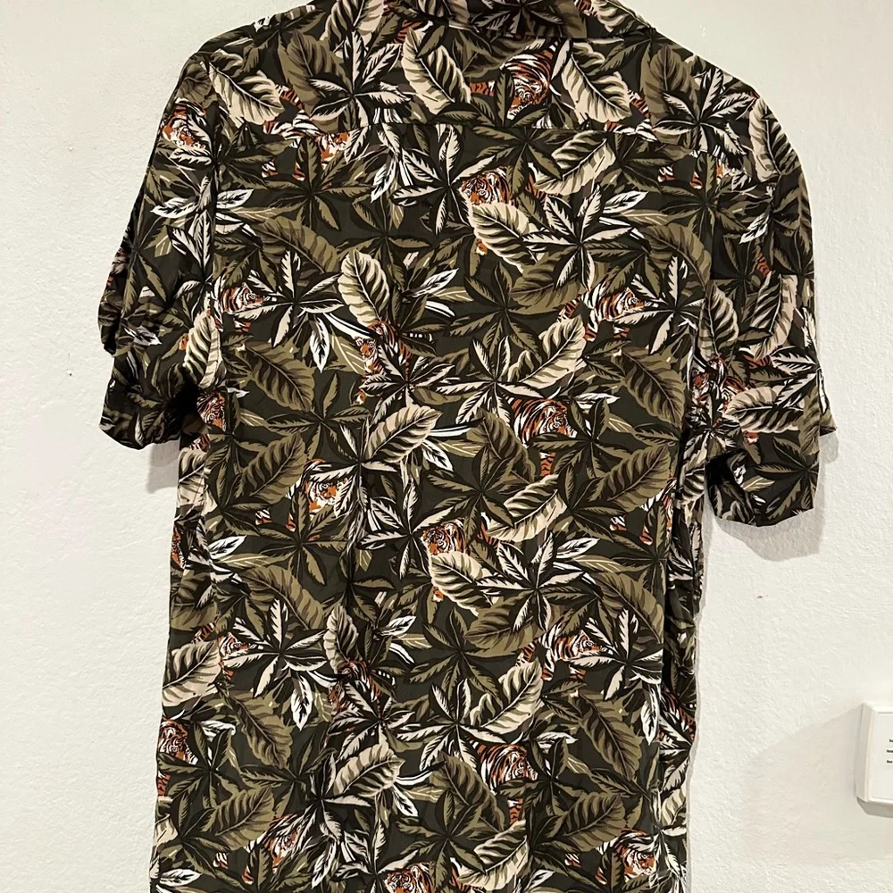 Banana Republic used good
